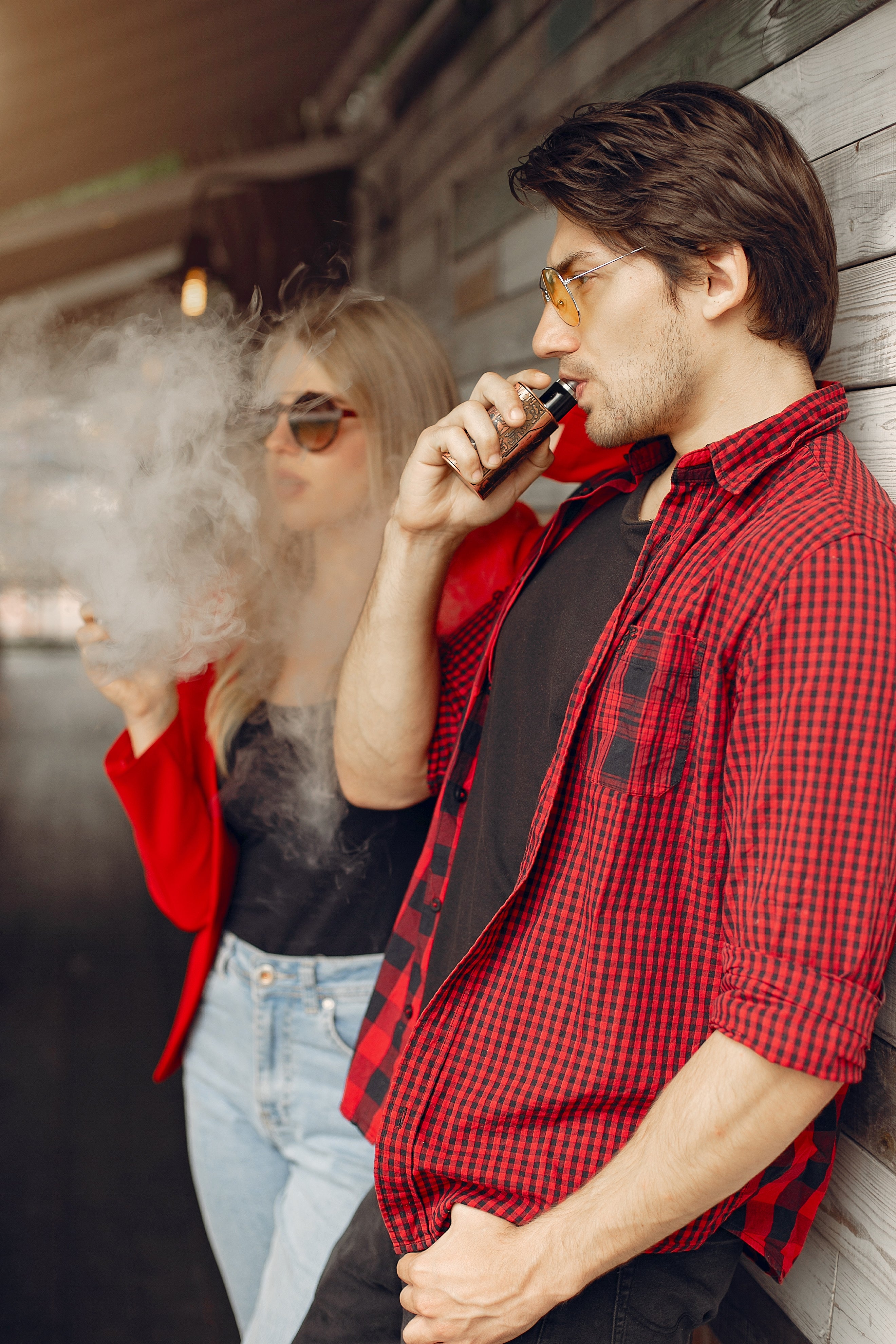 stylish-young-couple-with-vape-city_d4bd644e-0190-4b7c-b456-08ad55b74eca.jpg